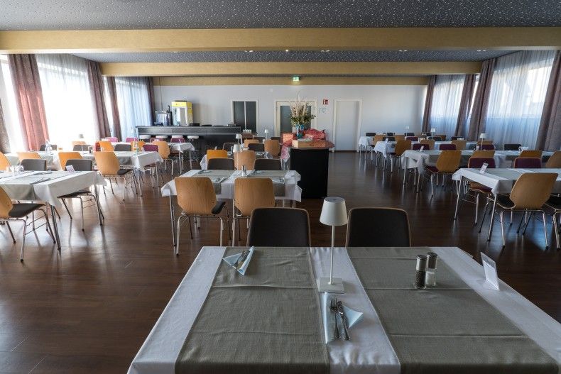 dok_stadtsaal_Speisesaal_100425.jpg